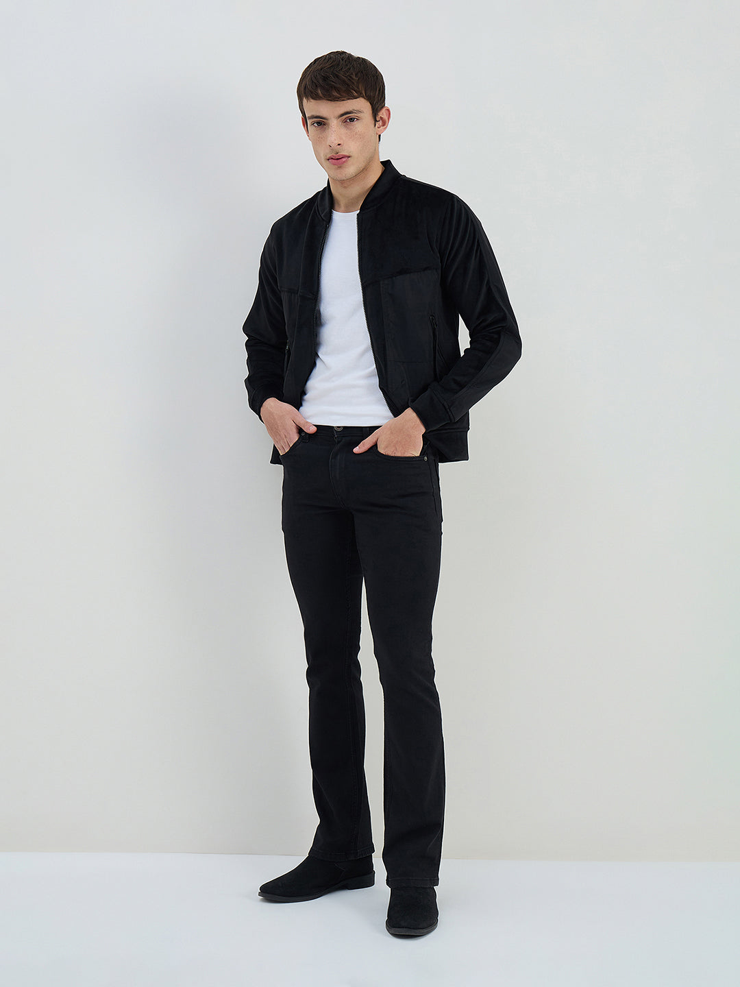 Iconic Men Black Solid Crew Neck Sweatshirt