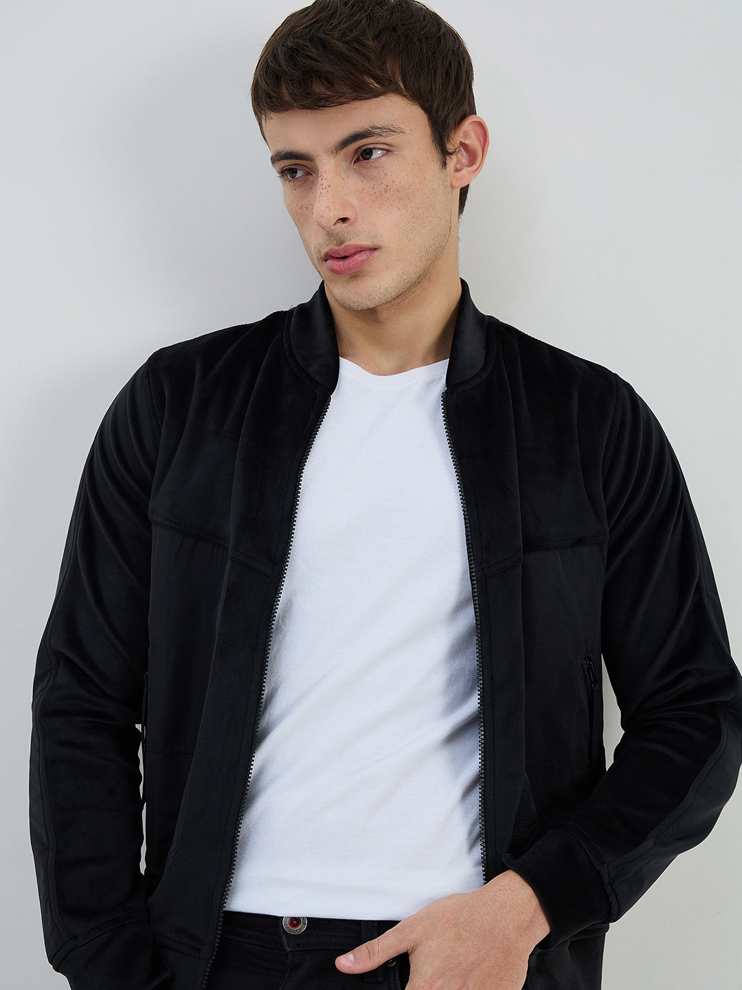 Iconic Men Black Solid Crew Neck Sweatshirt