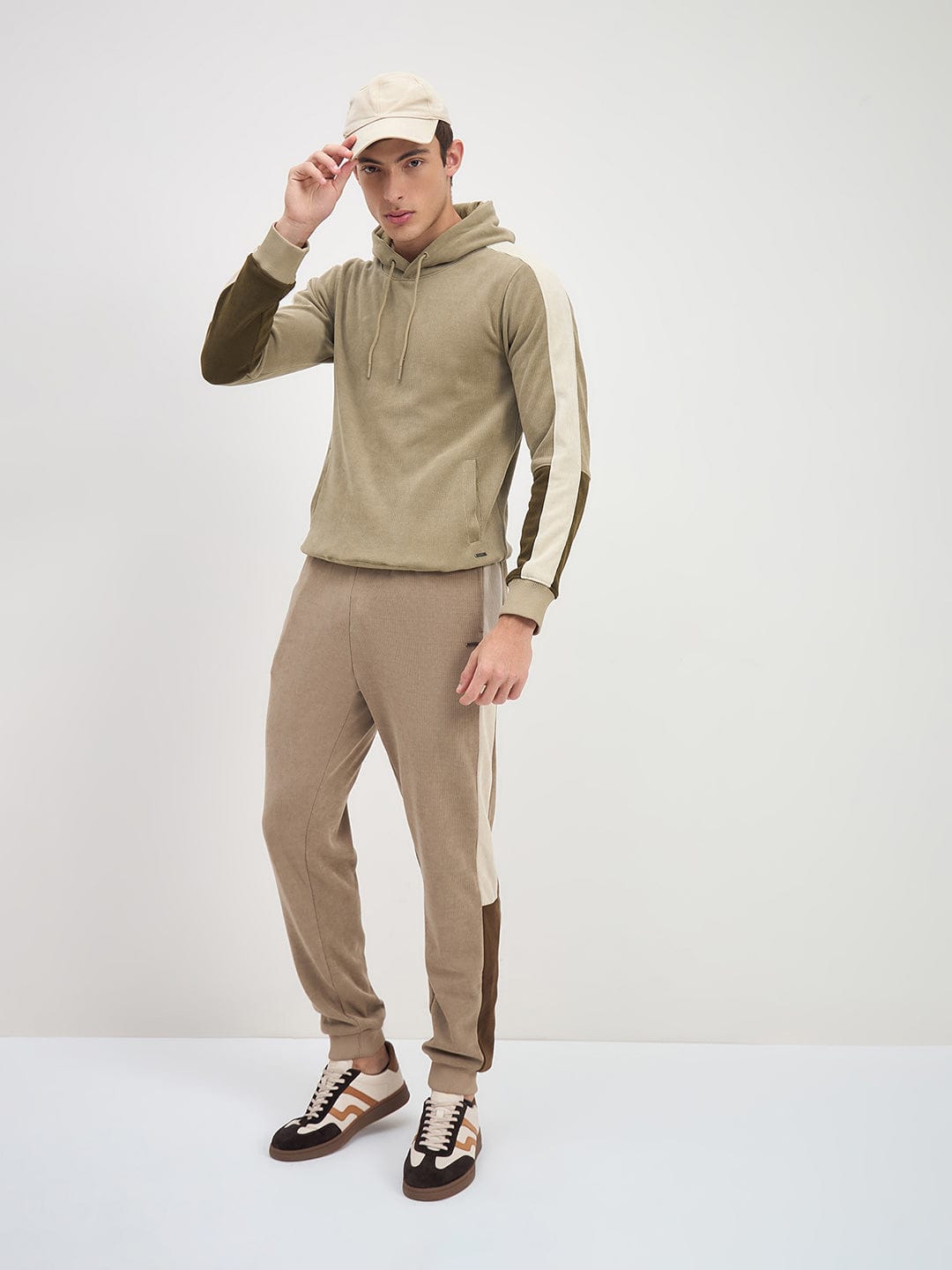 Iconic Men Brown Solid Hoodie