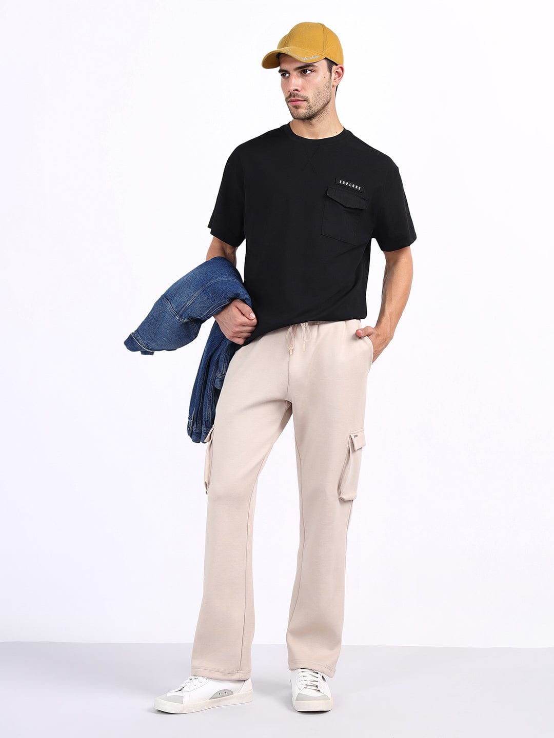 Iconic Men Black Solid Crew Neck Tshirt