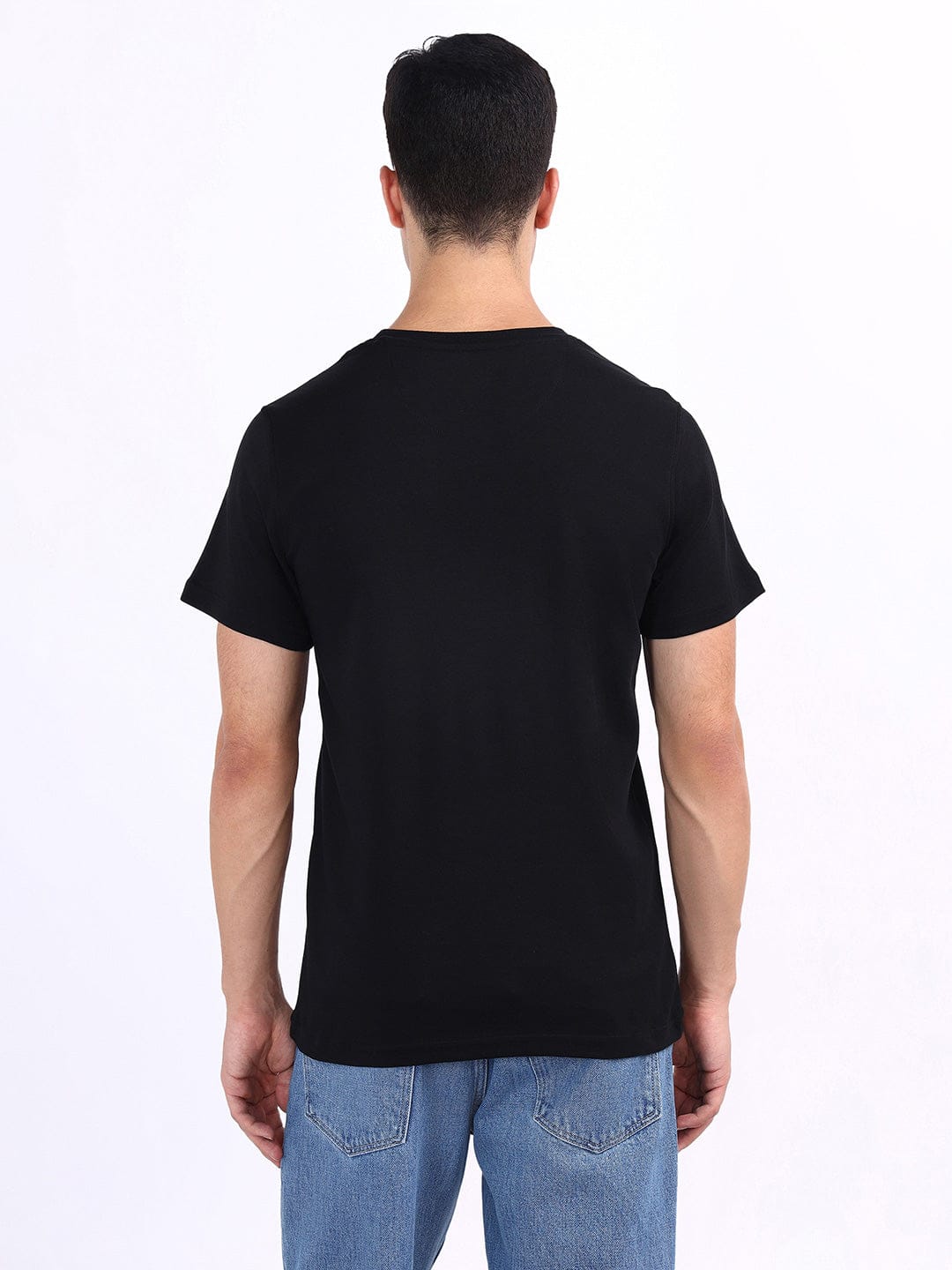 Iconic Men Black Solid Crew Neck Tshirt