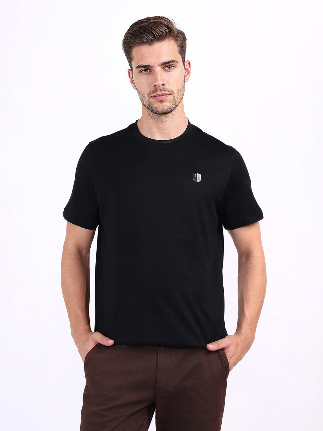 Iconic Men Black Solid Crew Neck Tshirt