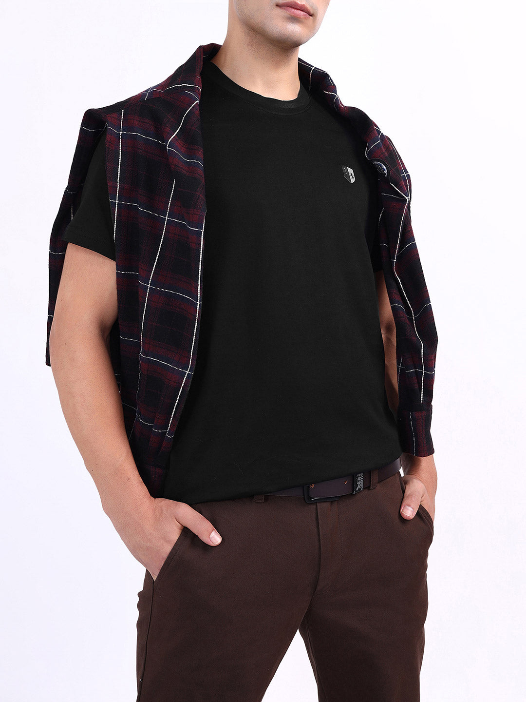 Iconic Men Black Solid Crew Neck Tshirt