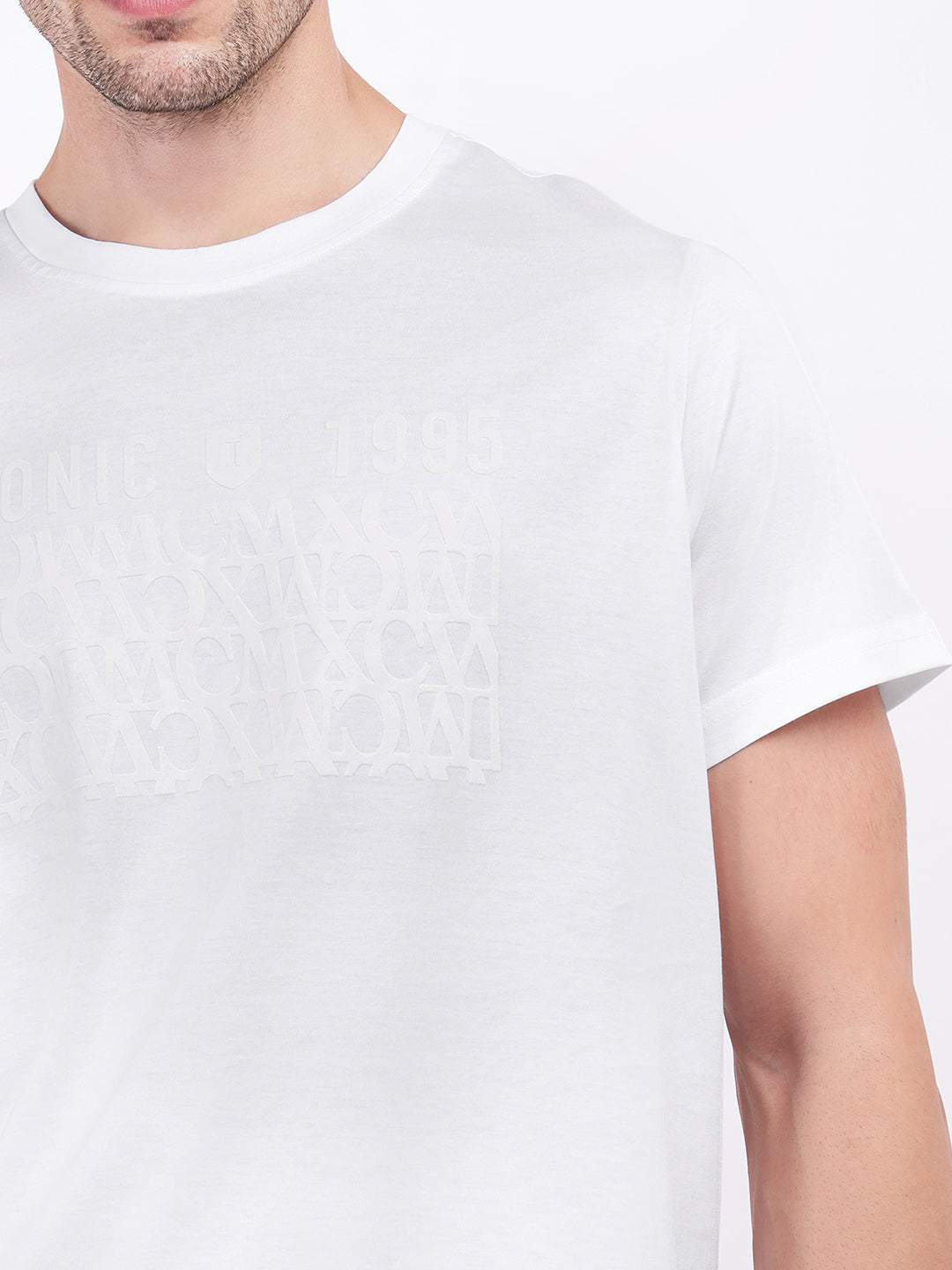 Iconic Men White Solid Crew Neck Tshirt