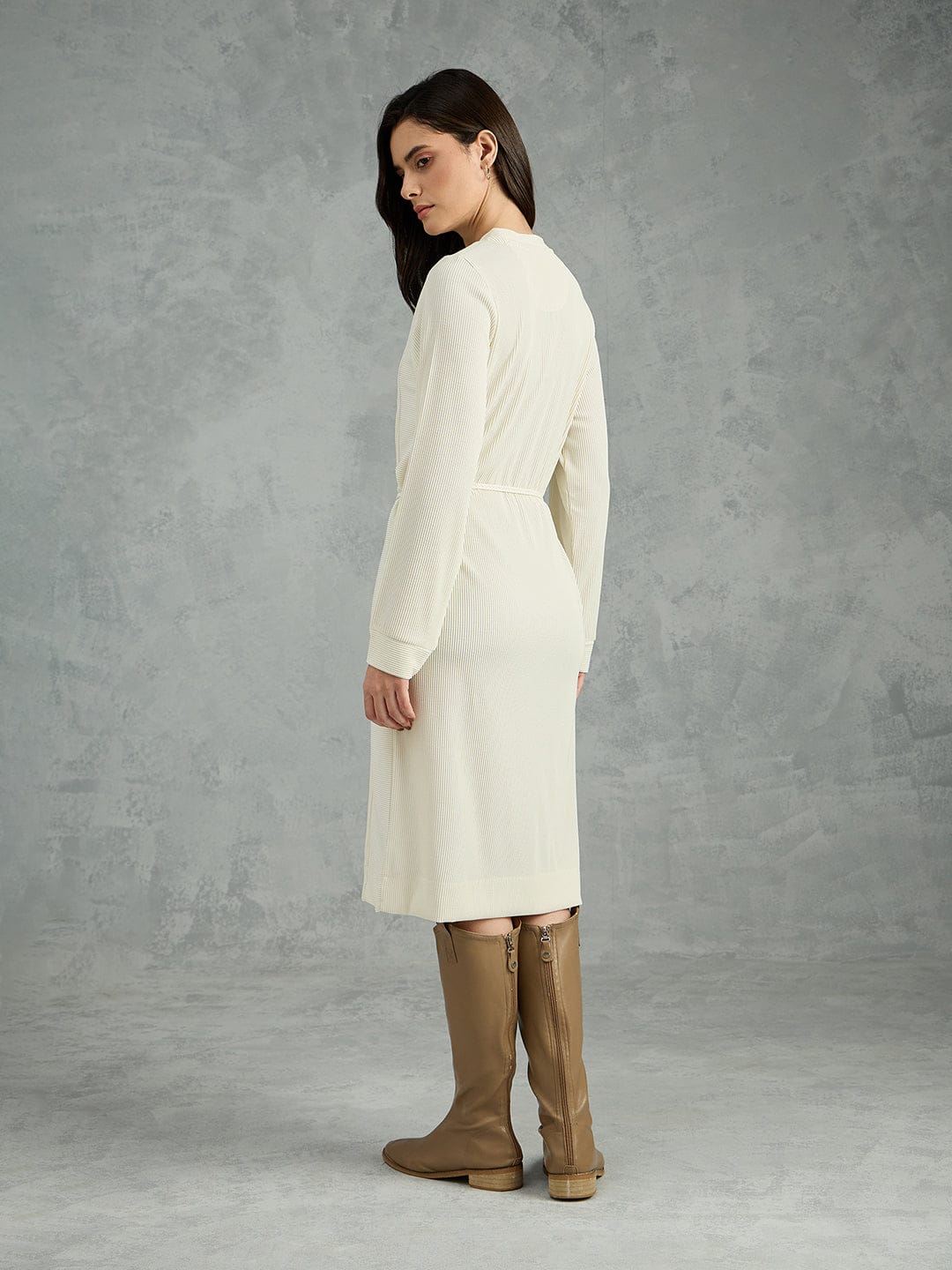 Iconic Women Cream Solid Round Neck Straight Fit Dress