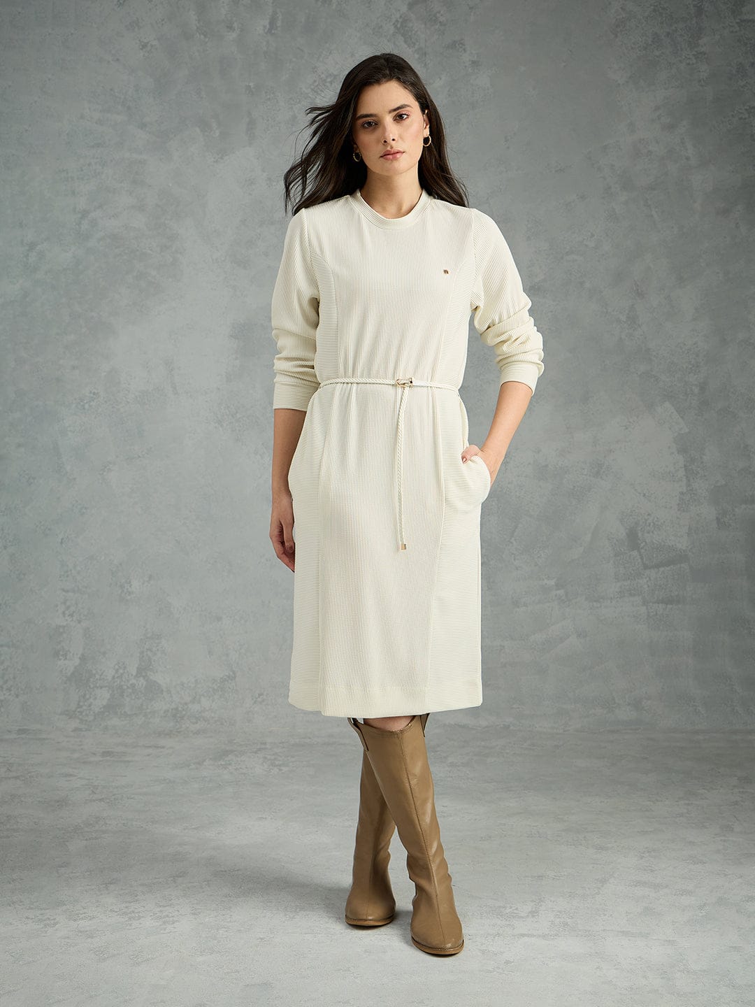 Iconic Women Cream Solid Round Neck Straight Fit Dress