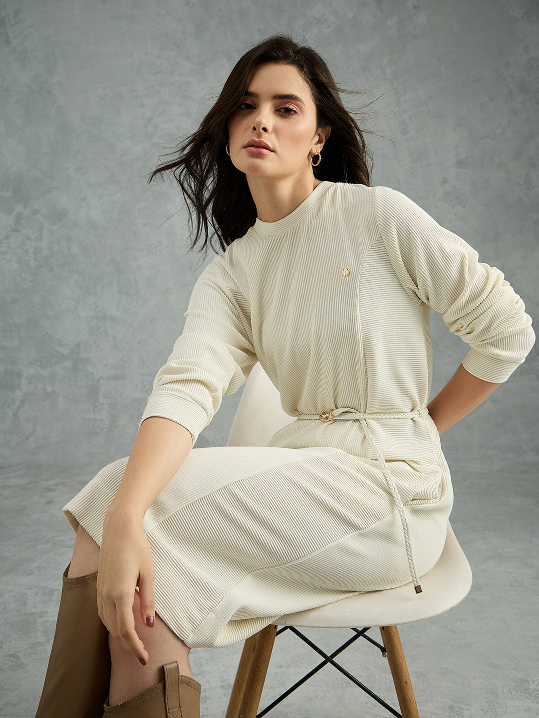 Iconic Women Cream Solid Round Neck Straight Fit Dress