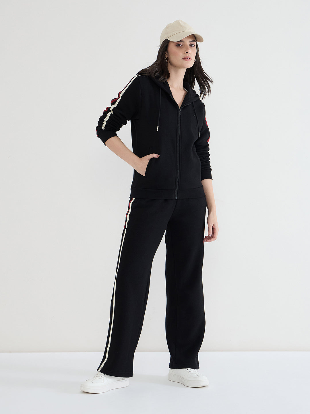 Iconic Women Black Solid Straight Fit Sweat Pant