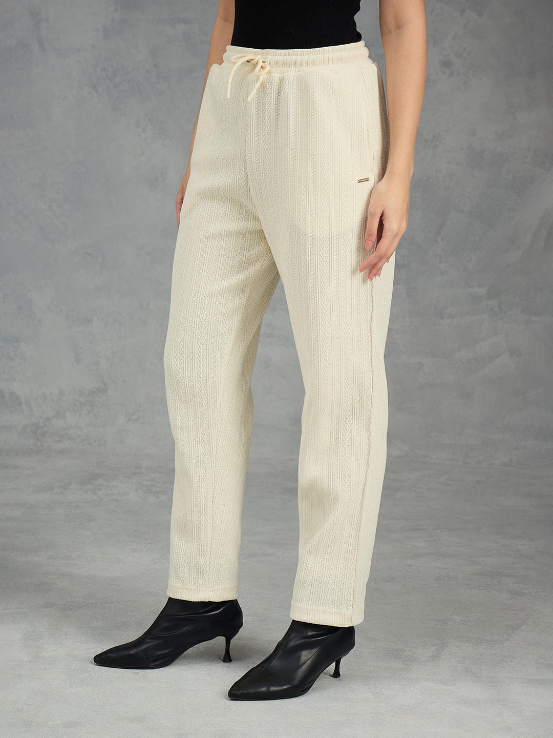 Iconic Women Cream Solid Straight Fit Sweat Pant