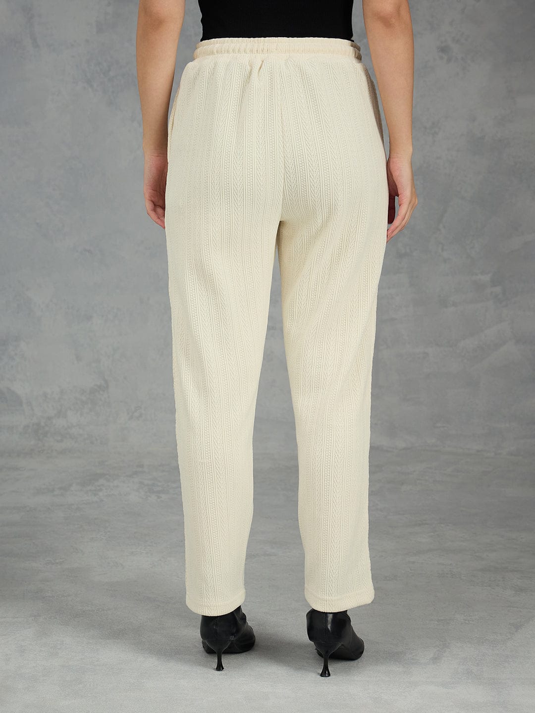 Iconic Women Cream Solid Straight Fit Sweat Pant