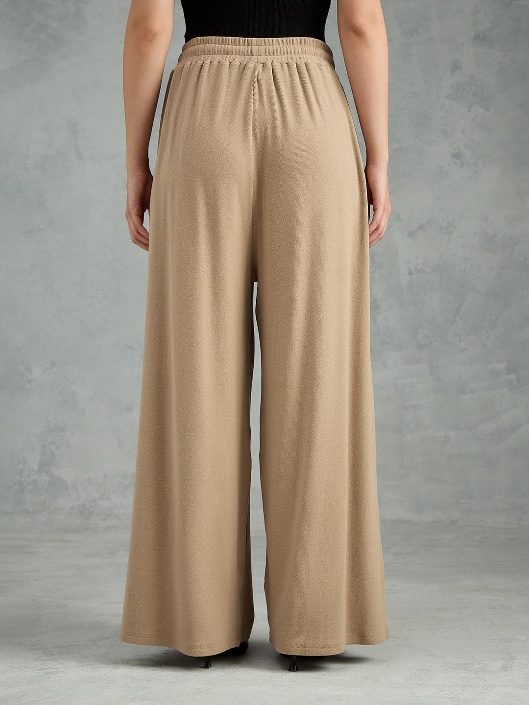 Iconic Women Brown Solid Straight Fit Sweat Pant