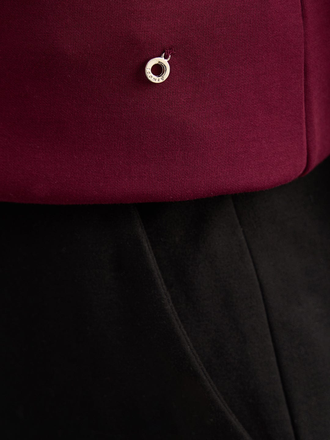 Iconic Women Maroon Solid Pure Cotton Collared Loose Fit Sweatshirt