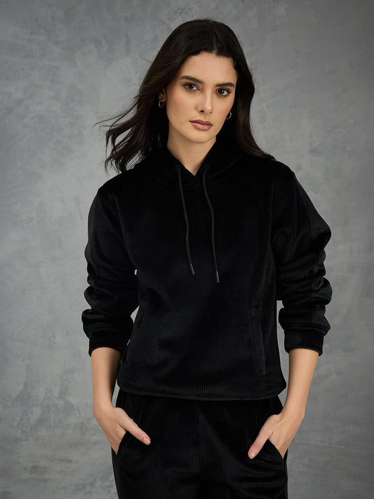 Iconic Women Black Solid Hoodie