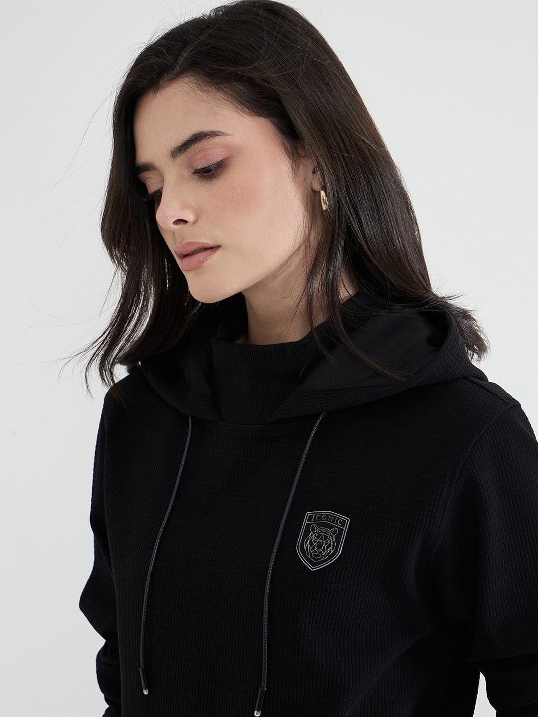 Iconic Women Black Solid Hoodie
