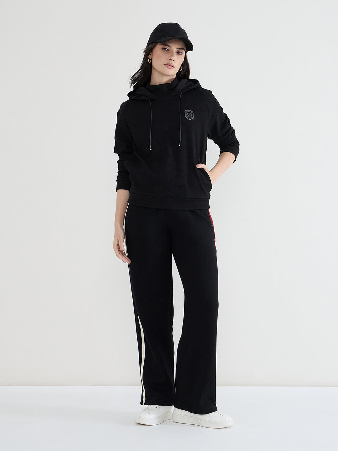 Iconic Women Black Solid Hoodie