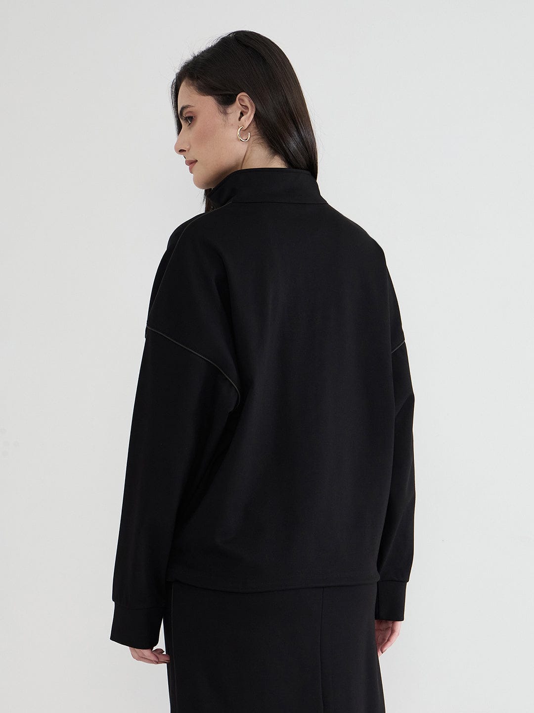 Iconic Women Black Solid Collared Sweatshirt