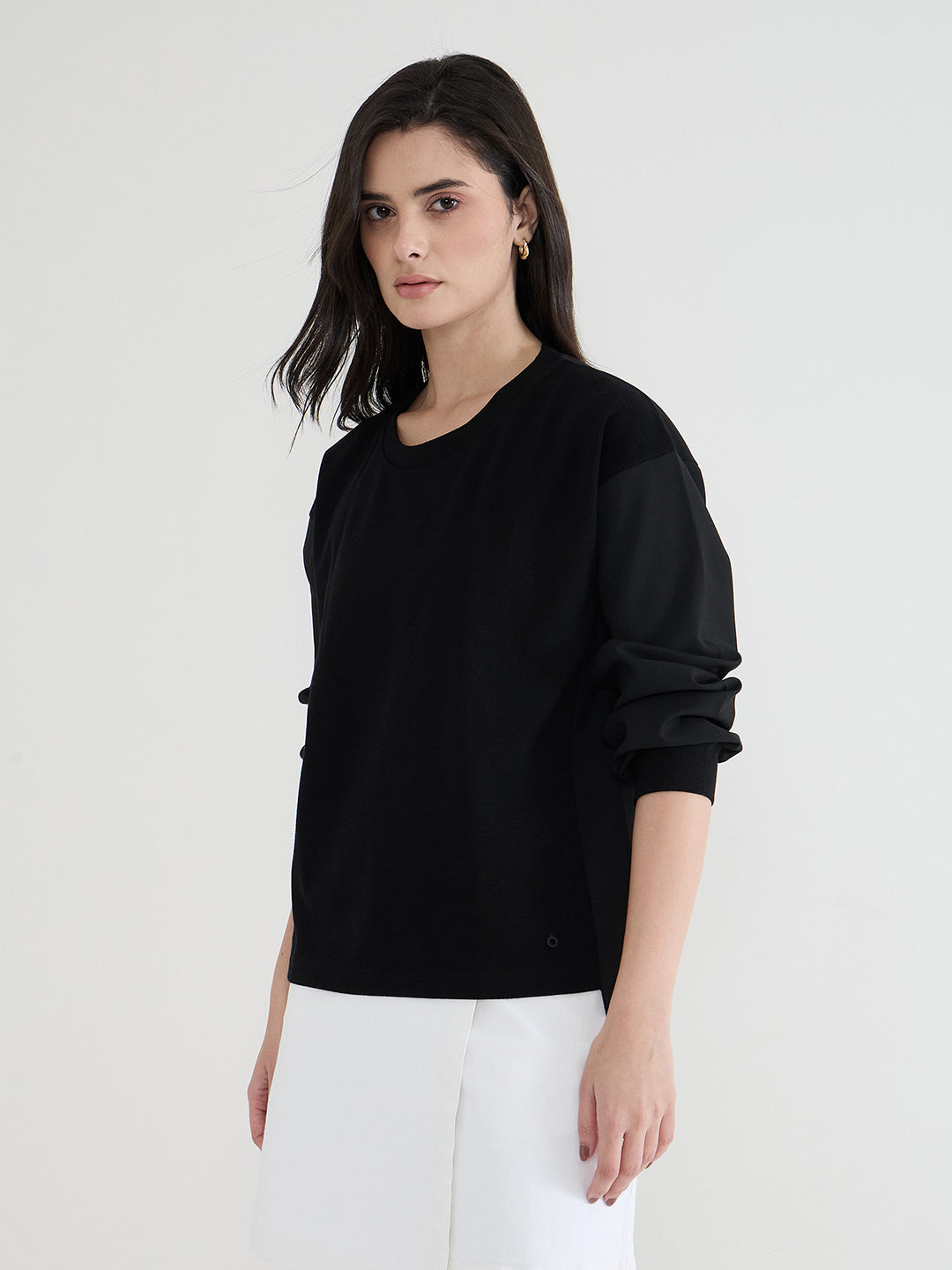 Iconic Women Black Solid Round Neck Boxy Fit T-Shirt