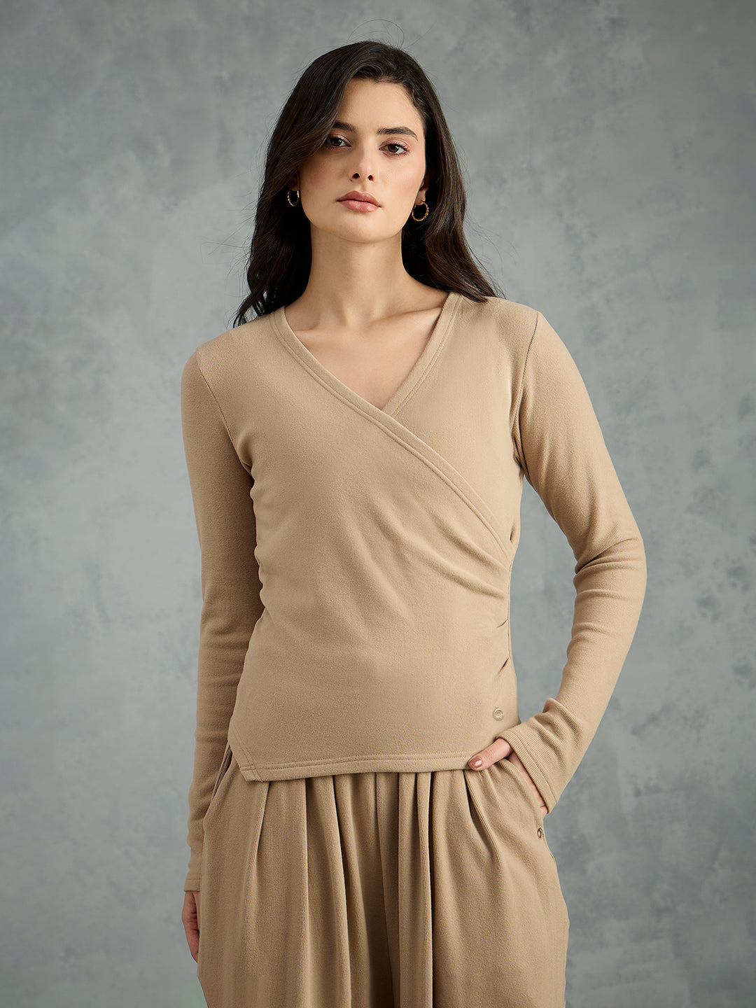 Iconic Women Beige Solid V Neck Top