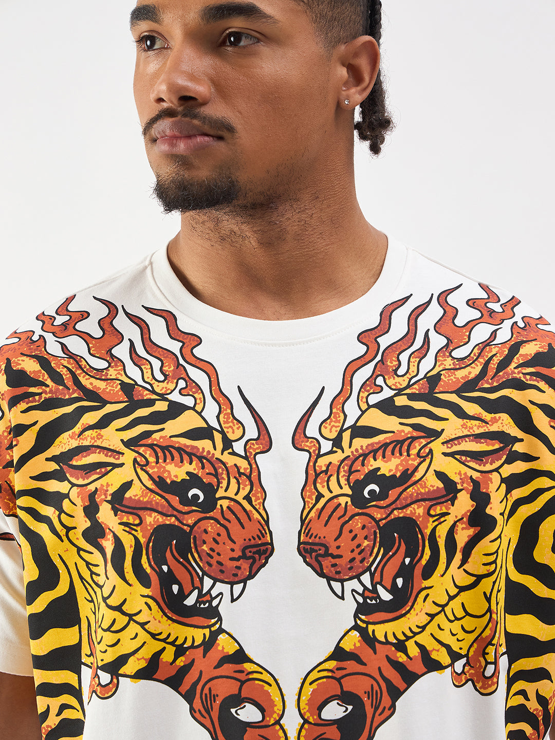 TRUE RELIGION Men White Graphic Print Relaxed Fit T Shirt