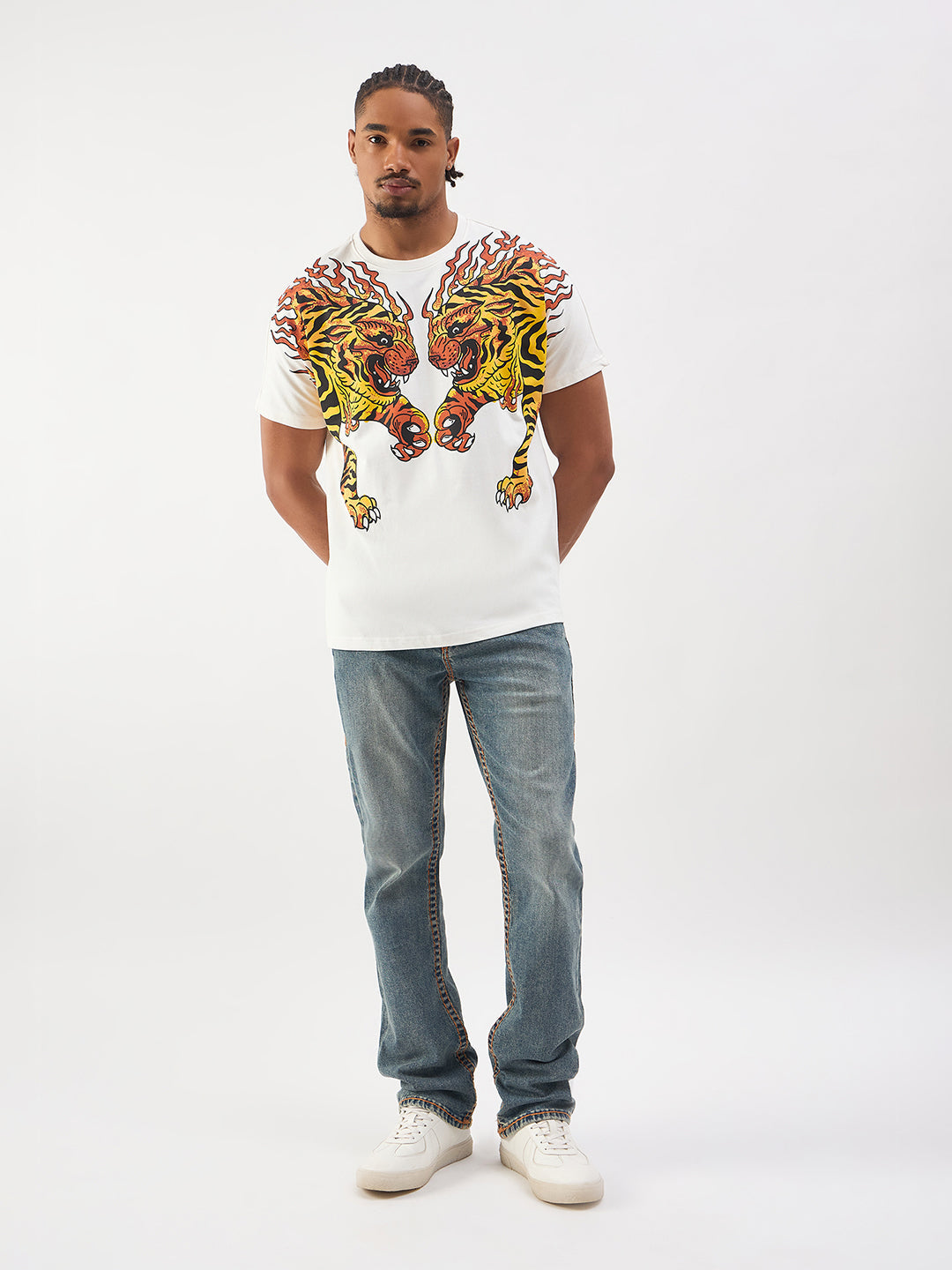 TRUE RELIGION Men White Graphic Print Relaxed Fit T Shirt