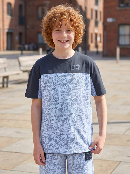 Blue Giraffe Boy White Printed Boxy Fit Cotton T-Shirt