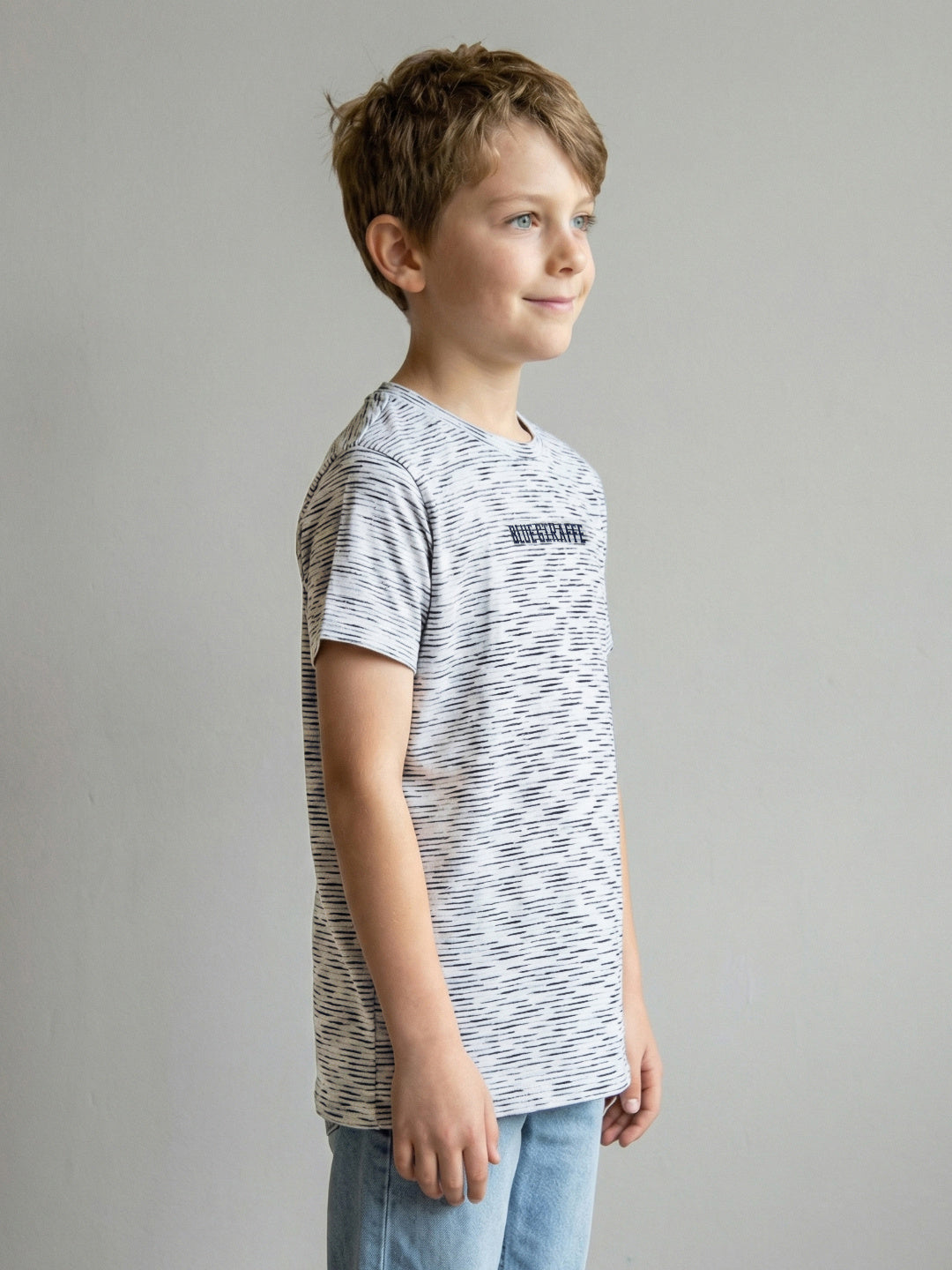 Blue Giraffe Boy White Striped T-Shirt