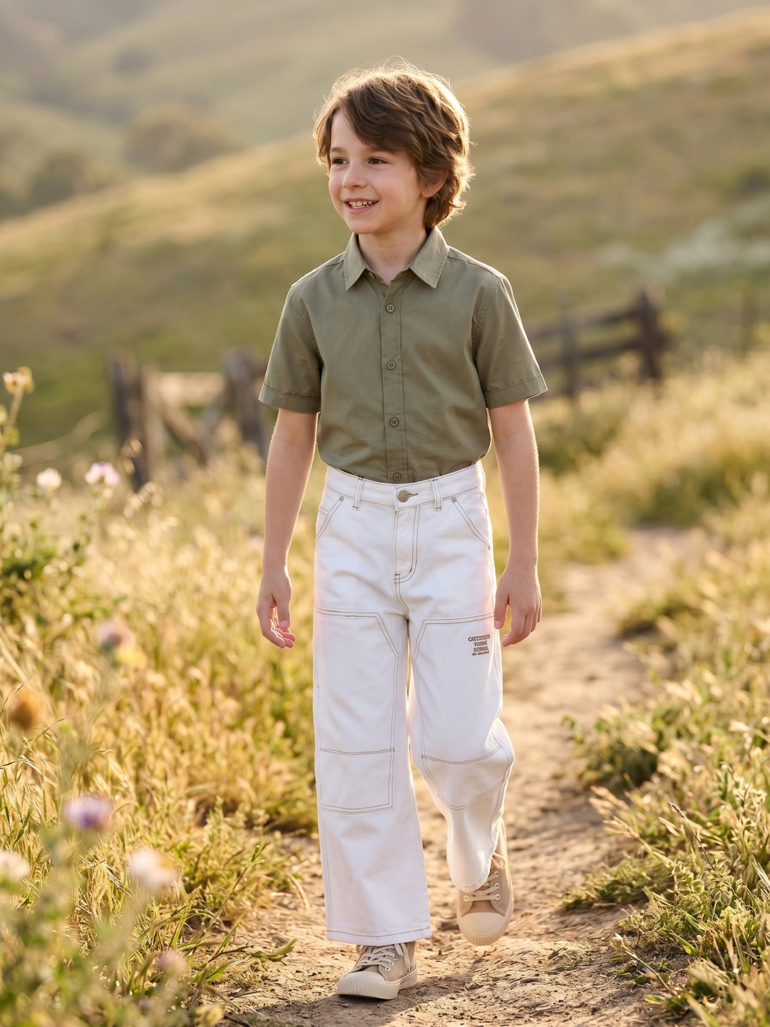 Blue Giraffe White Cotton Solid Boys Jeans