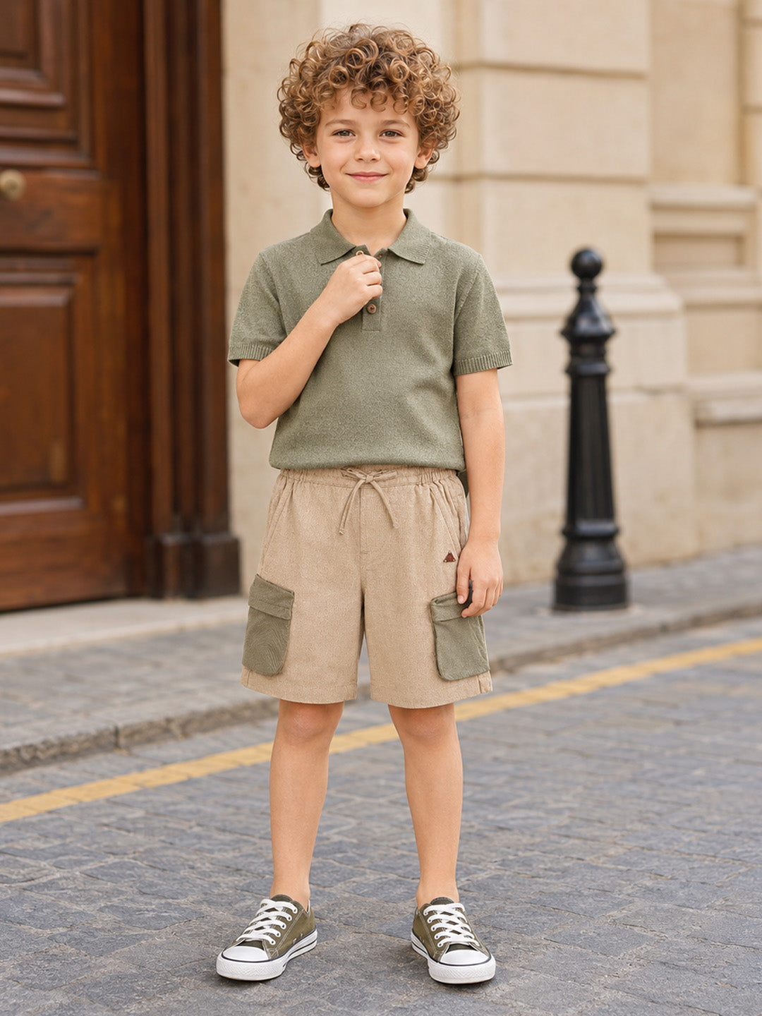 Blue Giraffe Boys Beige Solid Regular Fit Pure Cotton Shorts