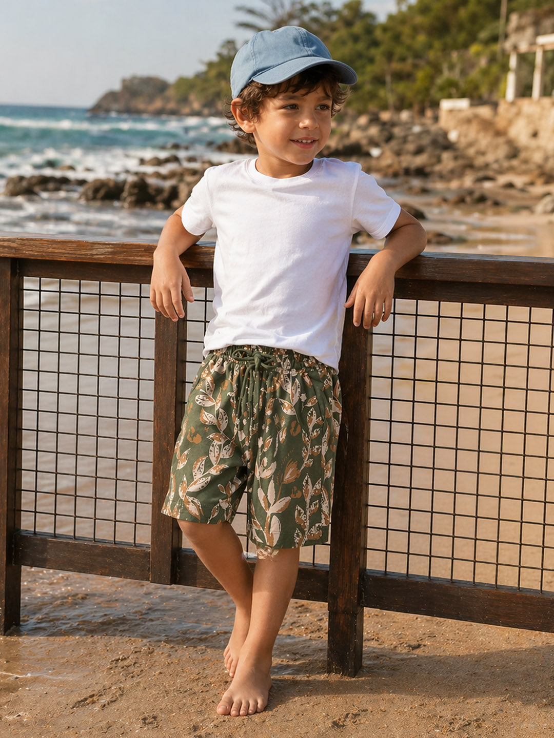 Blue Giraffe Boys Printed Green Shorts