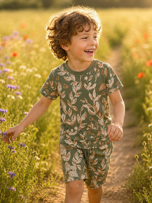 Blue Giraffe Boys Olive Green Printed Regular Fit Pure Cotton T-Shirt