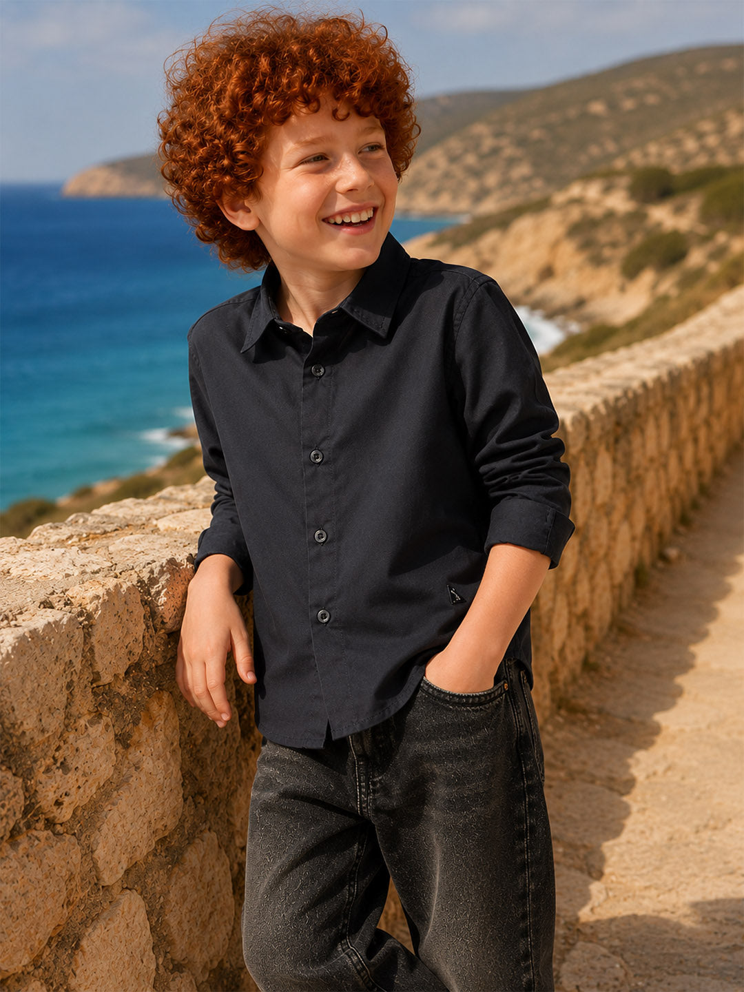 Blue Giraffe Boys Black Shirt