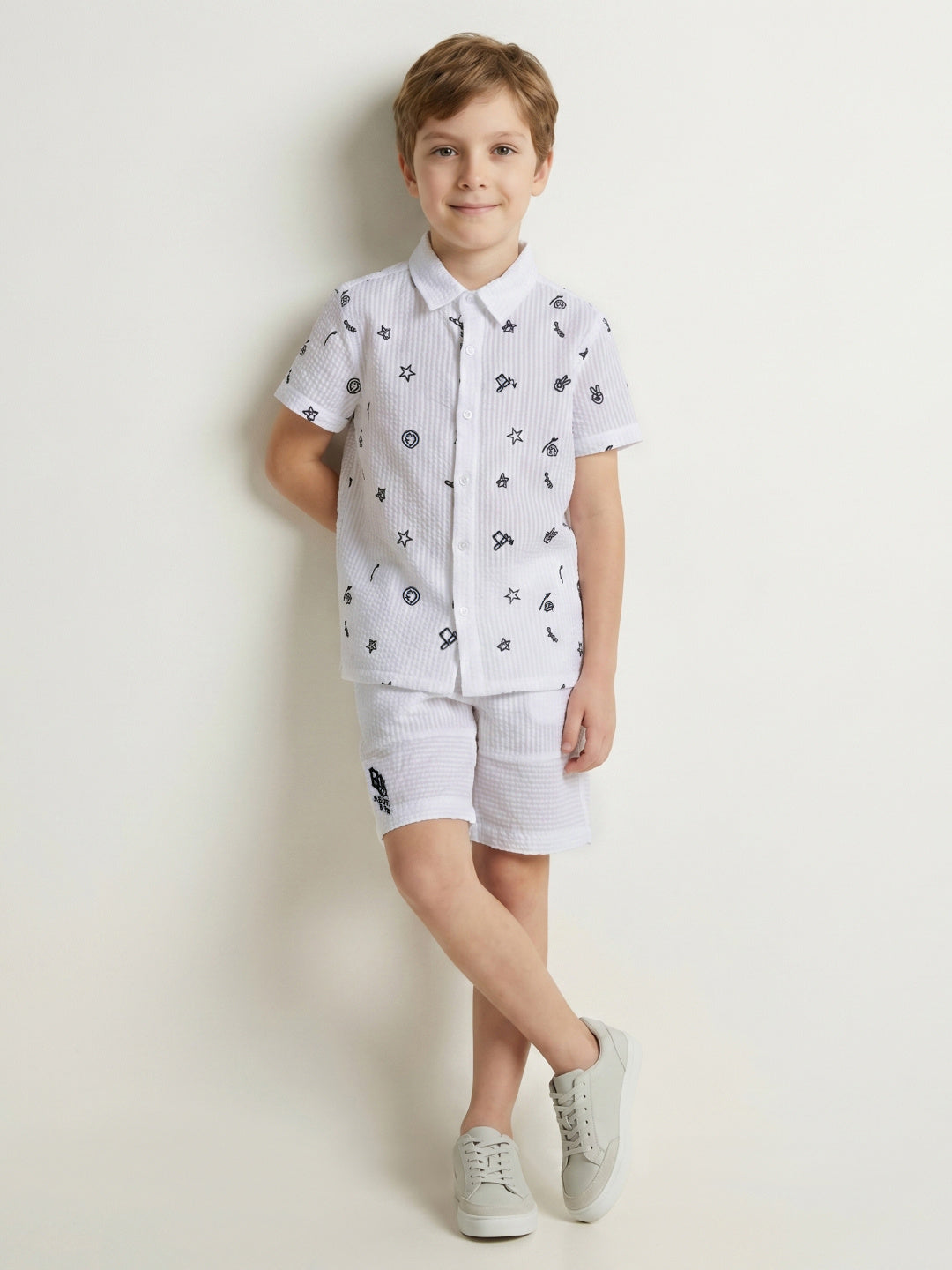 Blue Giraffe Boys White Embroidered Regular Fit Pure Cotton Shirt
