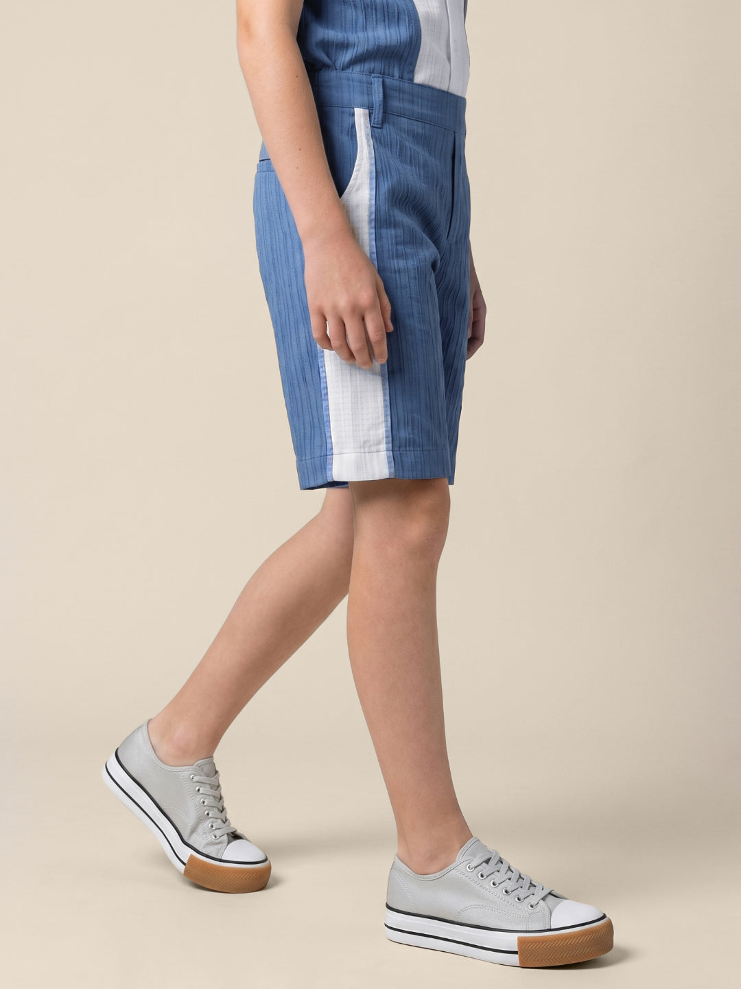 Blue Giraffe Boys Multi Colorblock Regular Fit Shorts