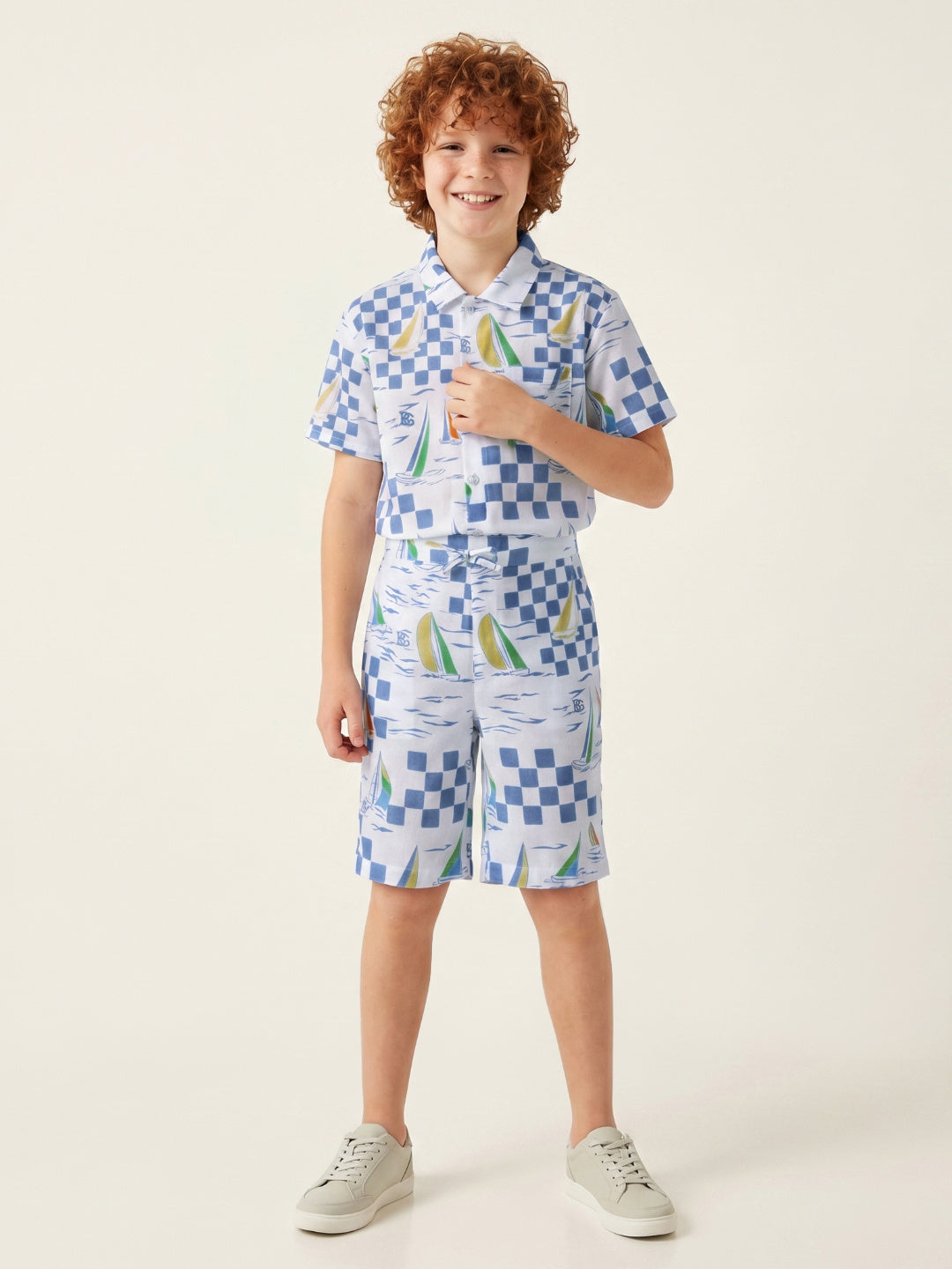 Blue Giraffe Boys Multi Printed Regular Fit Shorts