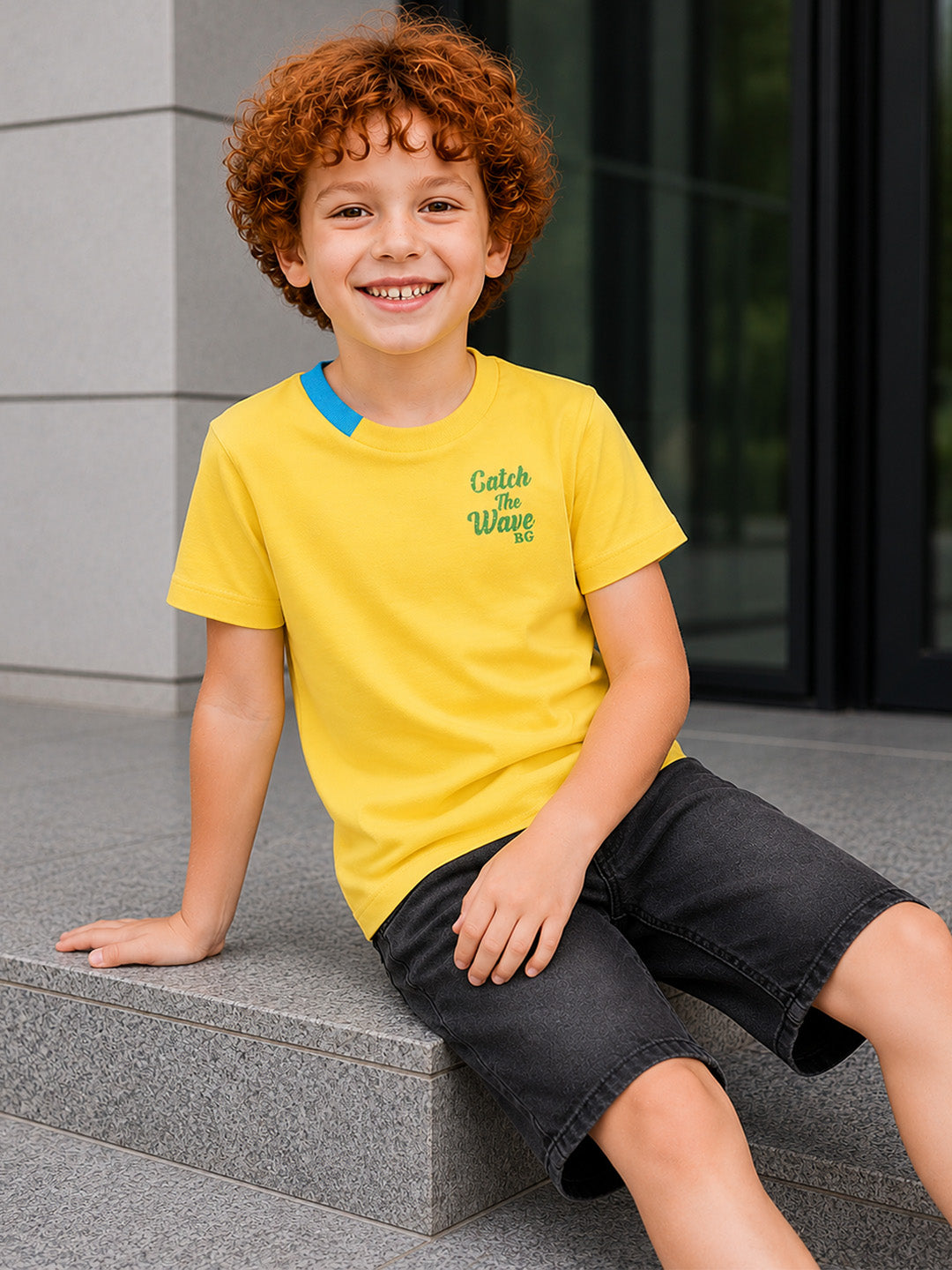 Blue Giraffe Boys Yellow Printed Regular Fit Pure Cotton T-Shirt