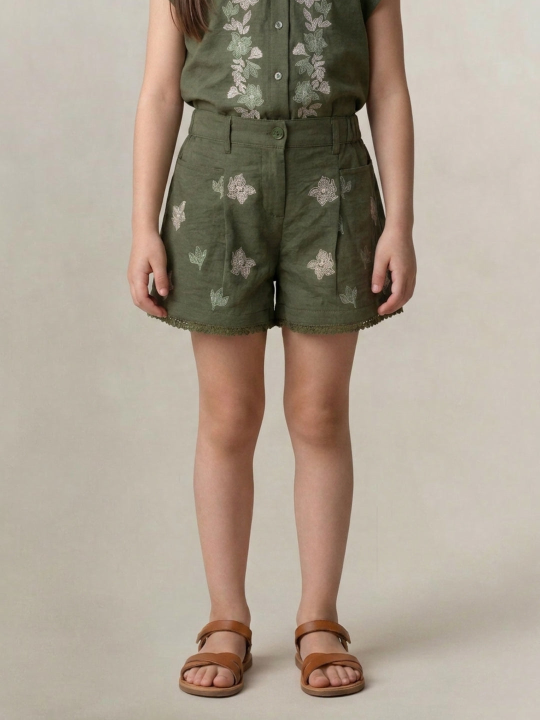 Blue Giraffe Green Printed Girls Shorts