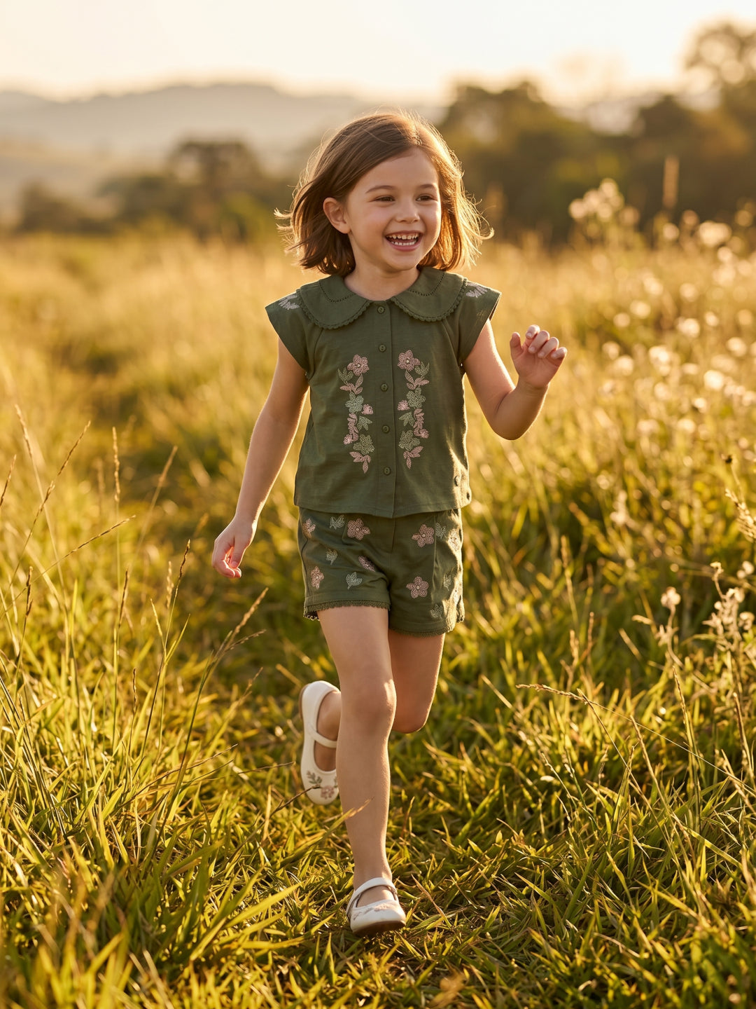 Blue Giraffe Green Printed Girls Top