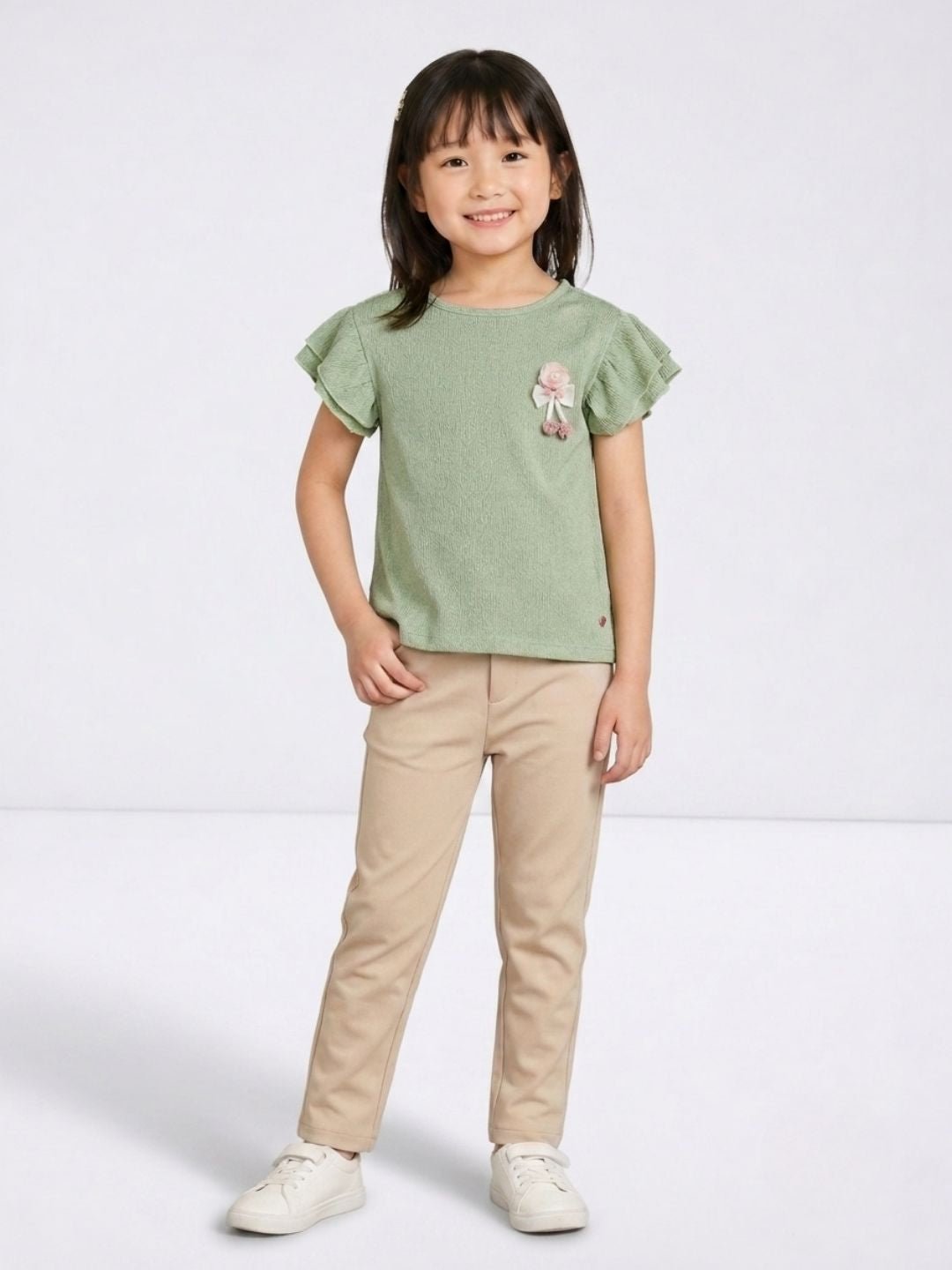 Blue Giraffe Girls Green Solid Regular Fit T-Shirt