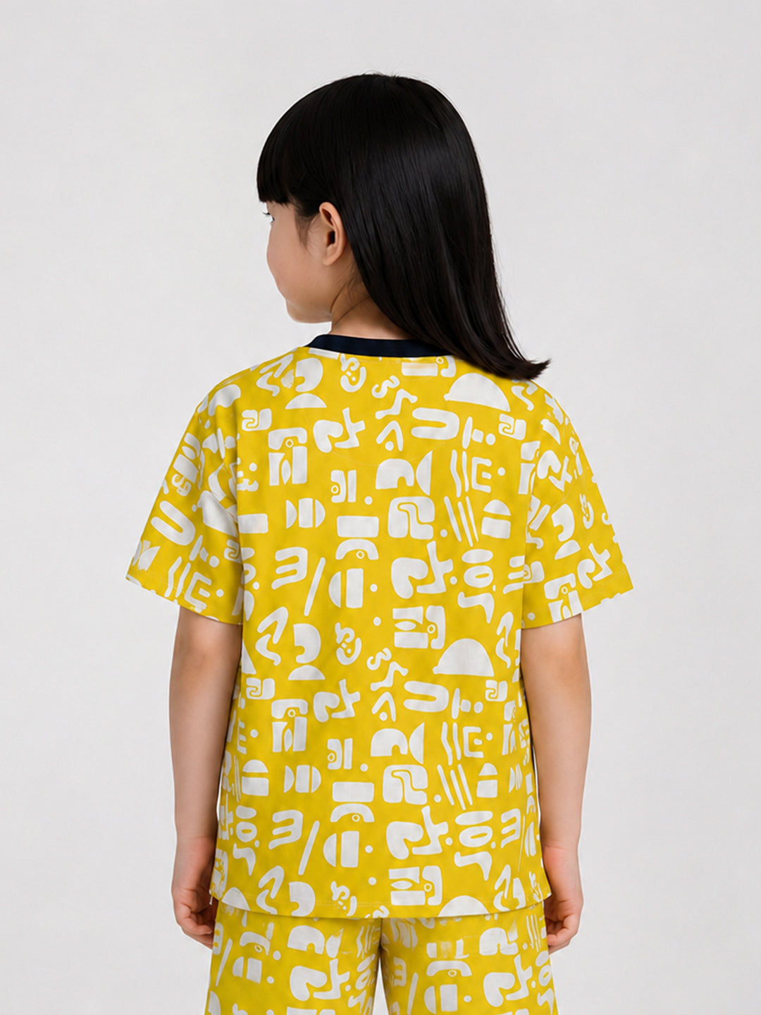 Blue Giraffe Yellow Cotton Printed Girls Tshirt