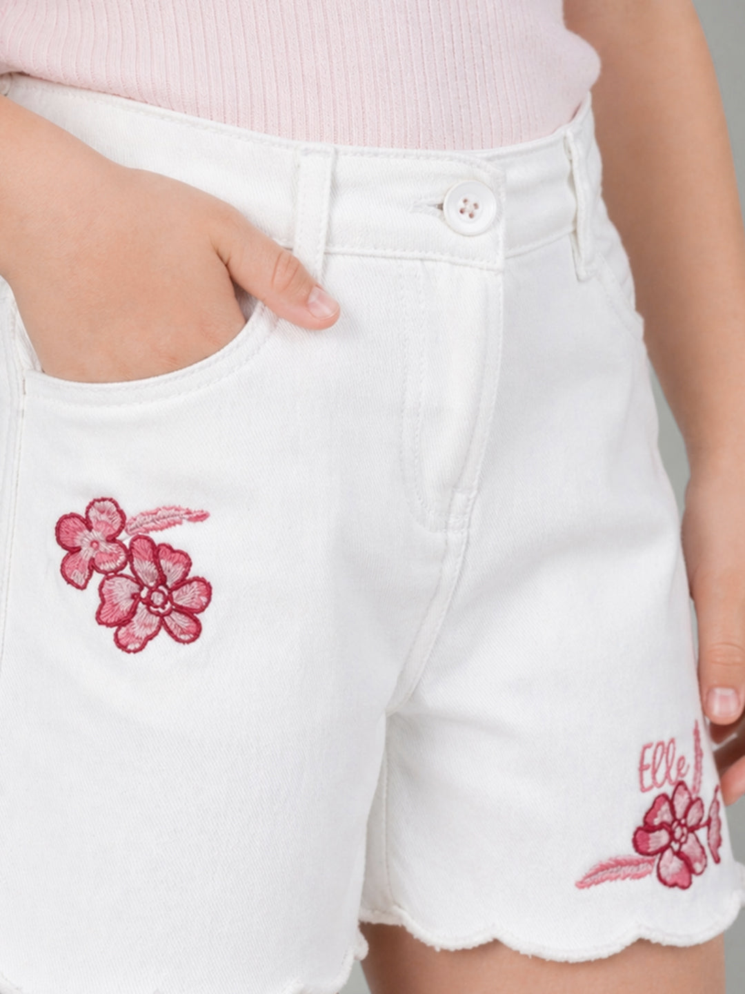 Elle Girls White Solid Regular Fit Shorts