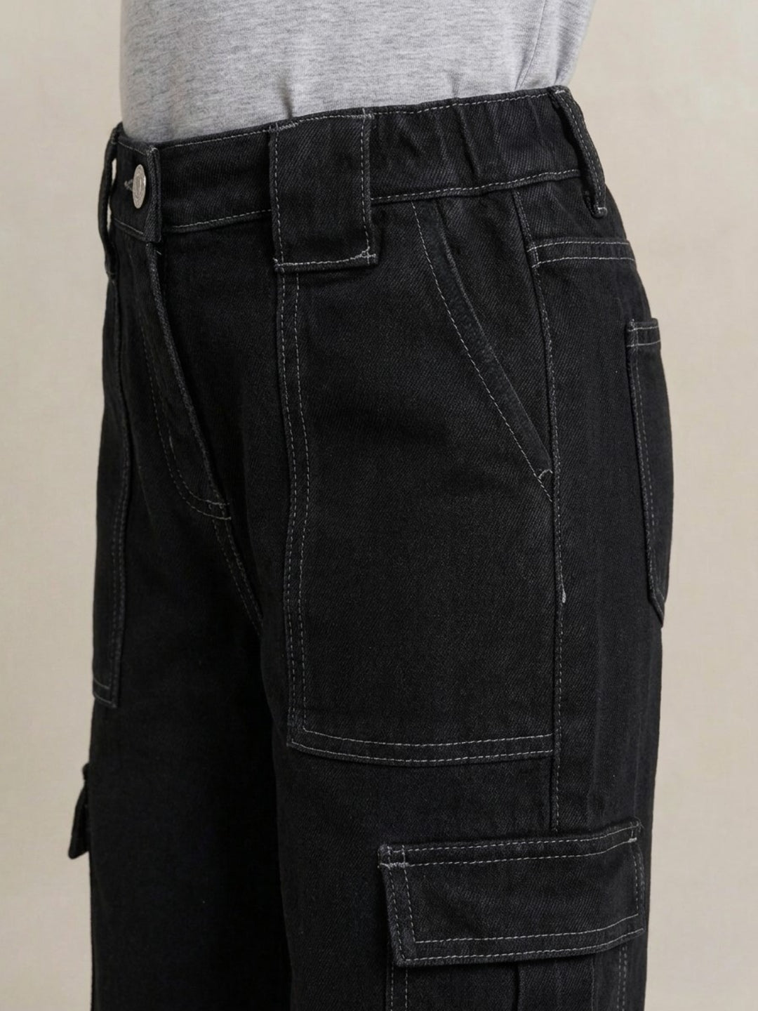 Elle Girls Black Solid Stretchable Cargo Fit Jeans