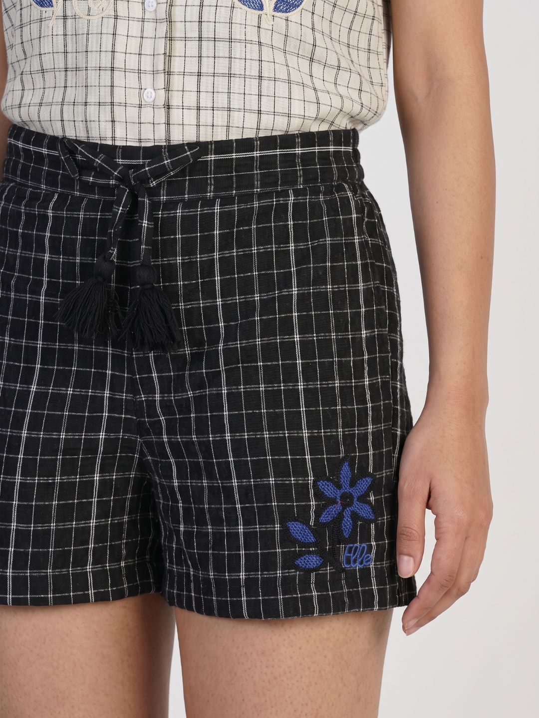 Elle Girls Black Checked Regular Fit Pure Cotton Shorts