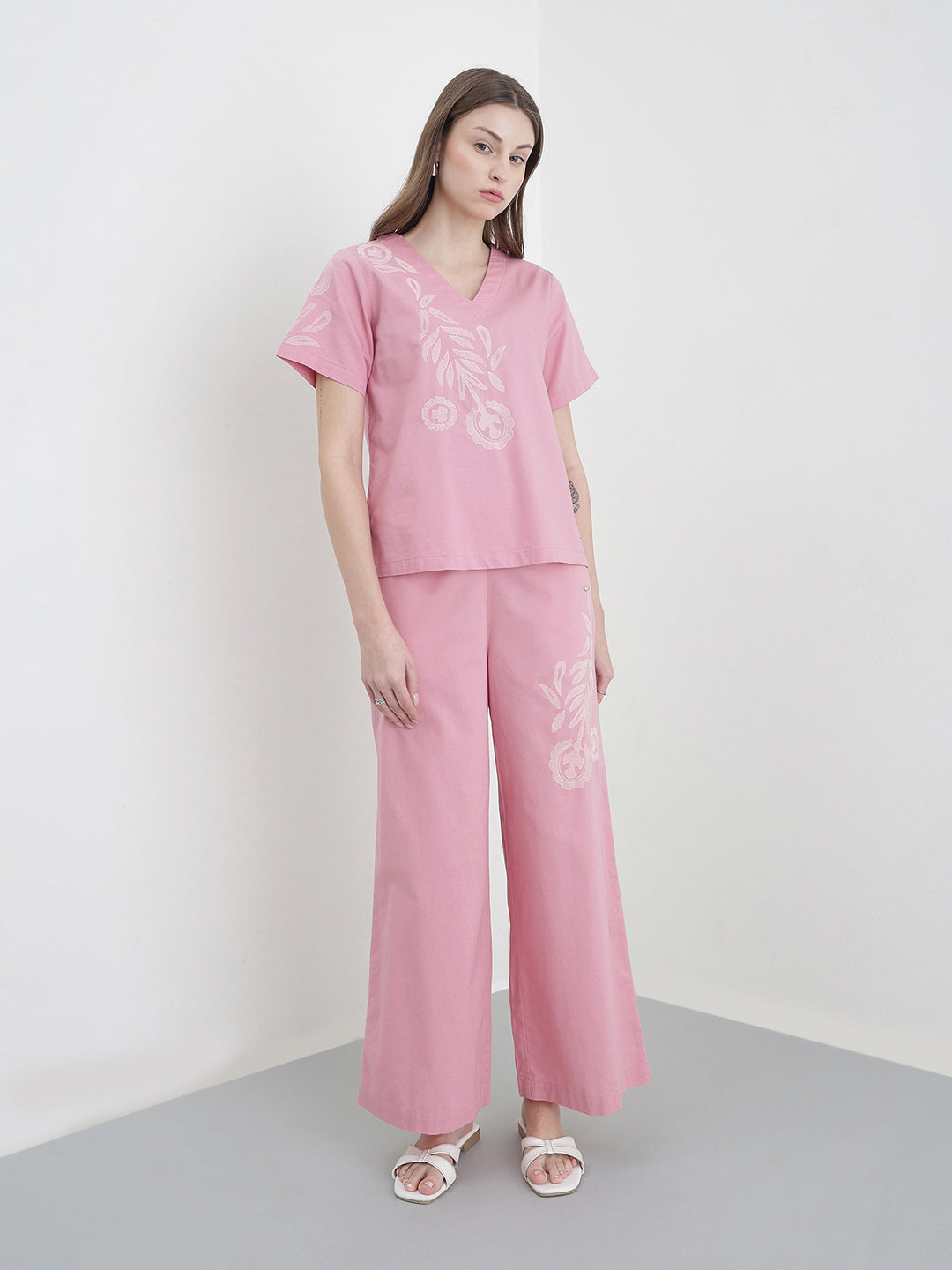 ELLE Women Pink Solid Pants
