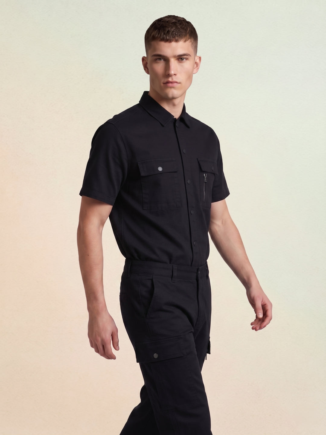 Iconic Mens Black Straight Fit Cotton Mid Rise Cargo