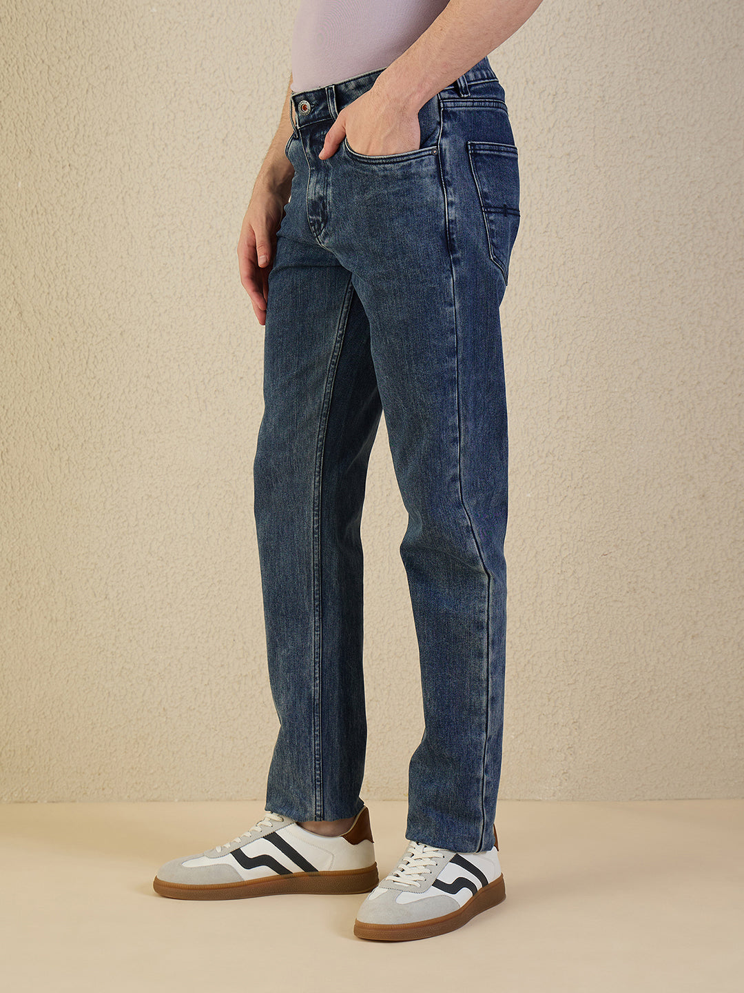 Iconic Men Blue Solid Slim Fit Jeans