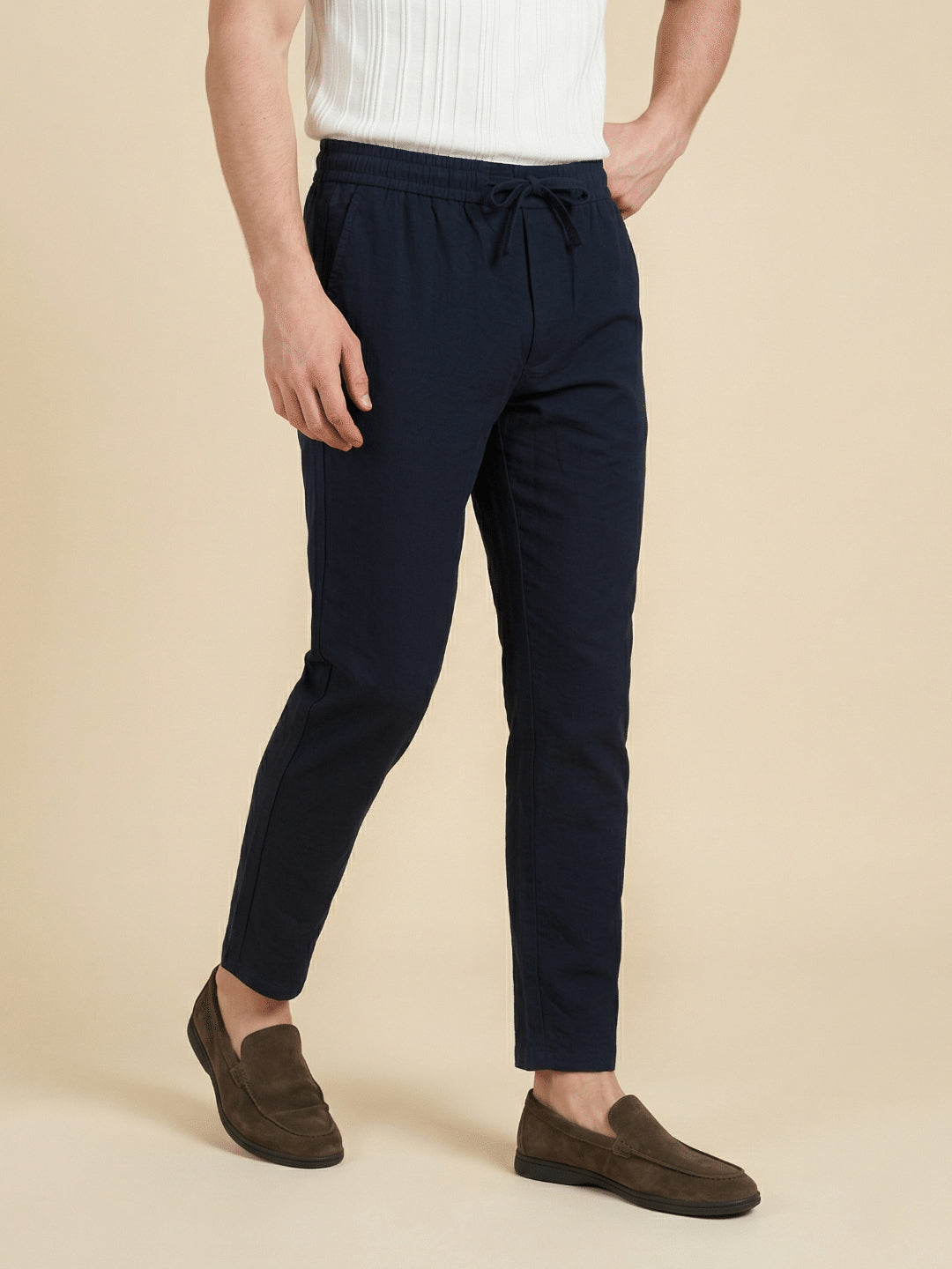 Iconic Men Black Solid Straight Fit Mid Rise Trouser