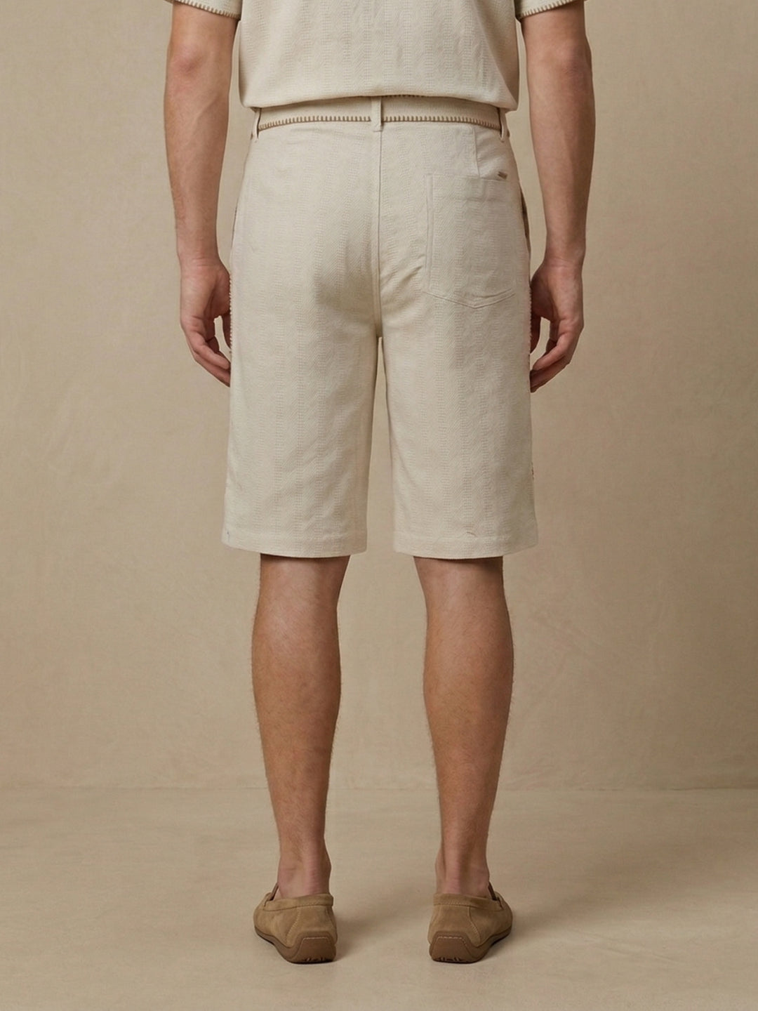 Iconic Men Cream Cotton Straight Fit Mid Rise Short