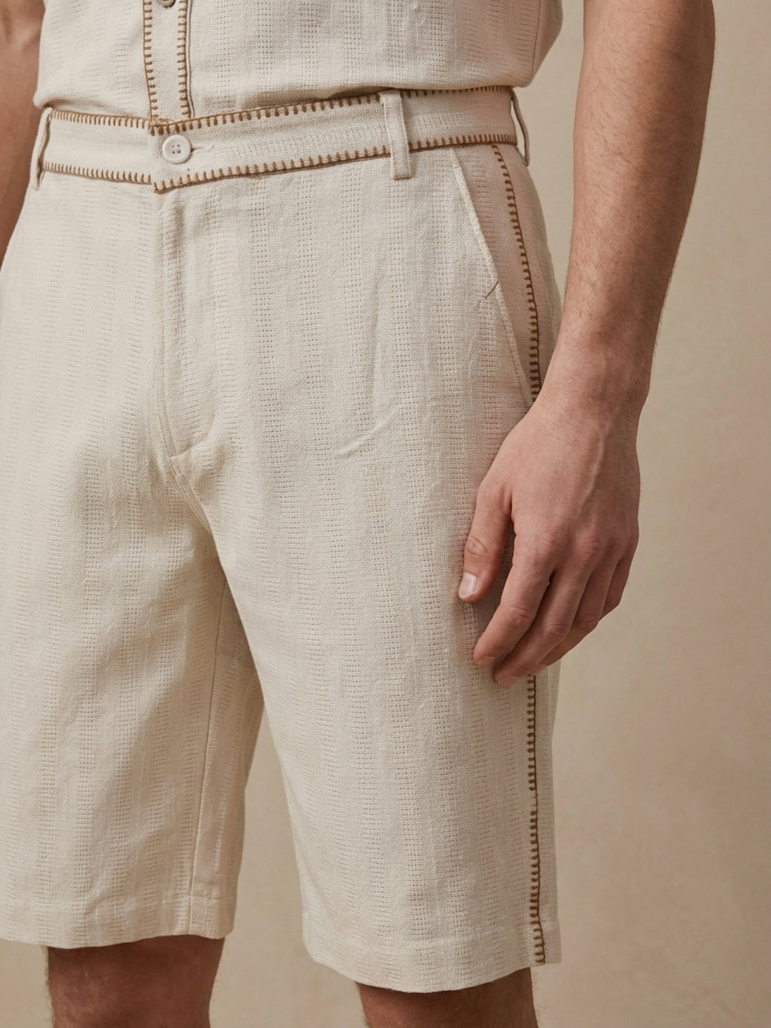 Iconic Men Cream Cotton Straight Fit Mid Rise Short