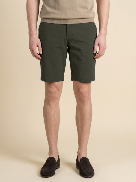 Iconic Men Green Solid Mid Rise Shorts