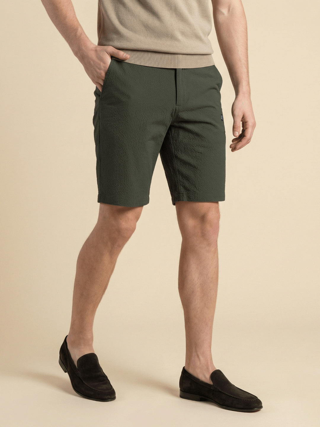 Iconic Men Green Solid Mid Rise Shorts